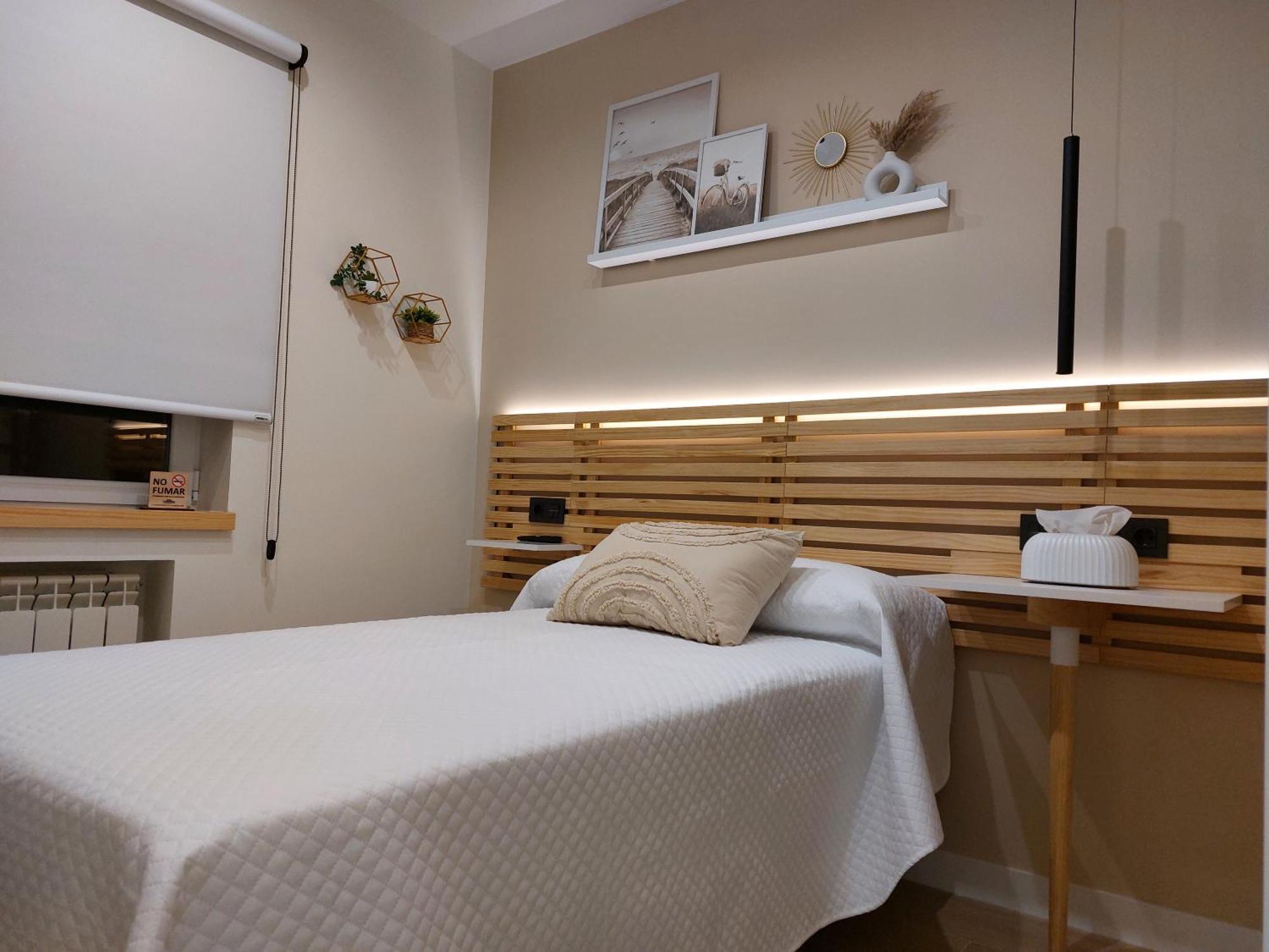 Pension Cabezas Oviedo Exterior photo