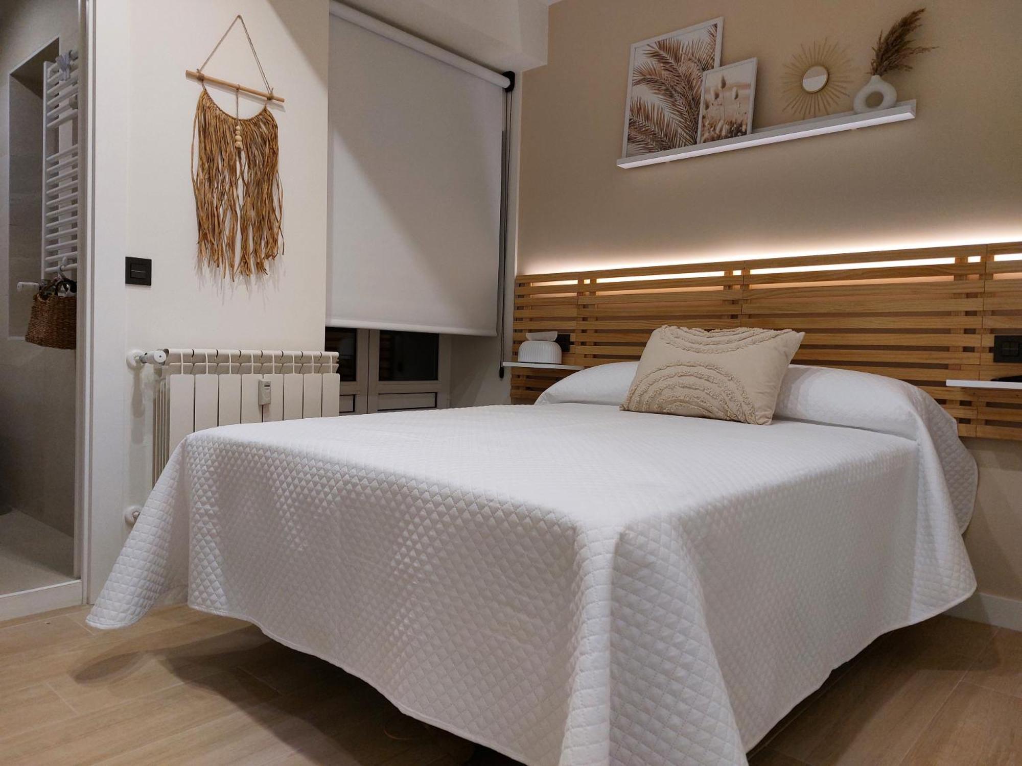 Pension Cabezas Oviedo Exterior photo